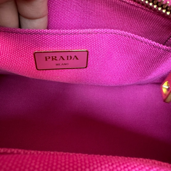 BEAUTIFUL PINK PRADA CANAPA😍💖 - Picture 9 of 11